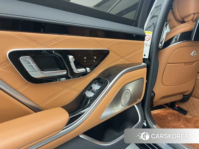 Mercedes-Benz Maybach S-class id 4291163 из Китая 11