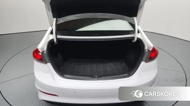 Hyundai Avante AD id 3460195 из Кореи 11