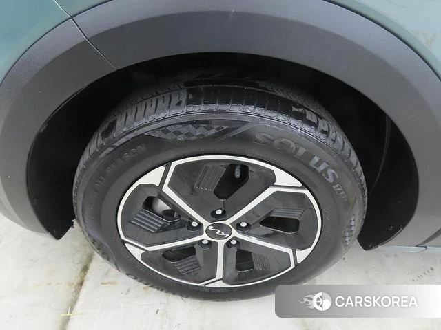 Kia Di Ol Nu Niro id 4905890 из Кореи 11