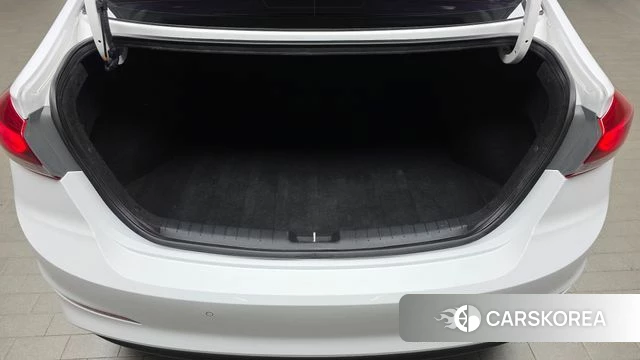 Hyundai Avante AD id 4525788 из Кореи 11