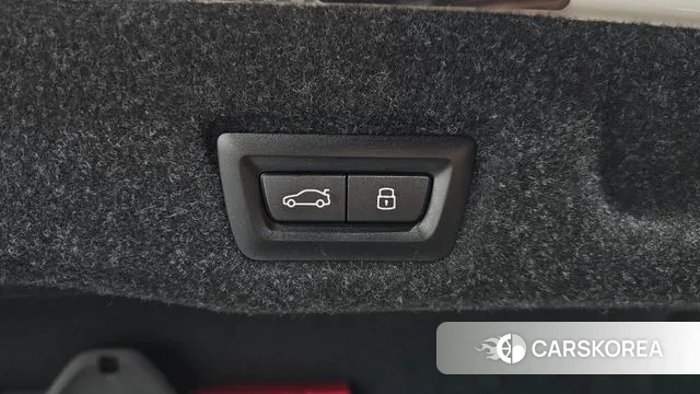 BMW 5 Series (G60) id 3400059 из Кореи 11