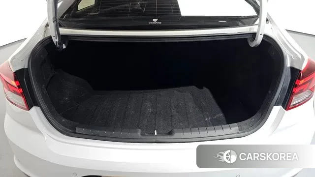 Hyundai The New Avante AD id 3687270 из Кореи 11