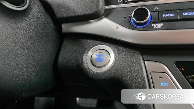 Hyundai Avante AD id 3911981 из Кореи 11