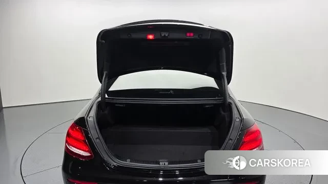 Mercedes-Benz E-Class W213 id 3698321 из Кореи 11