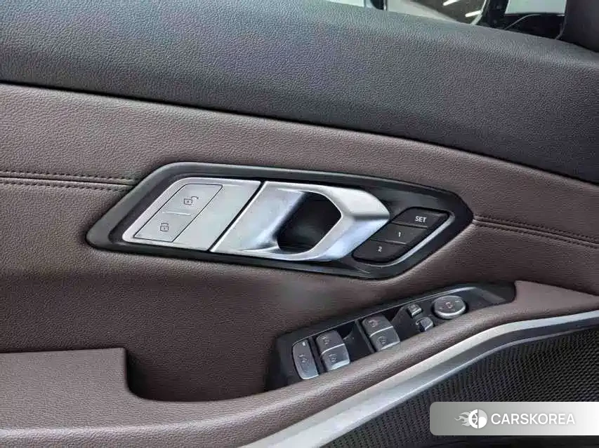 BMW 3 series id 4547988 из Китая 11