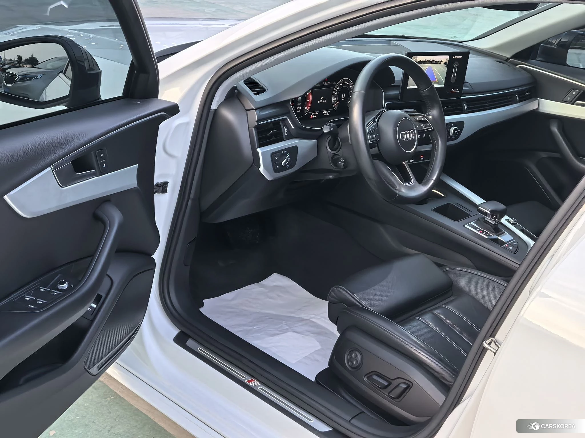 Audi A4L id 4467517 из Китая 11
