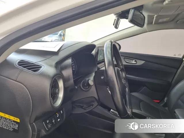 Kia Come New K3 id 3702629 из Кореи 11