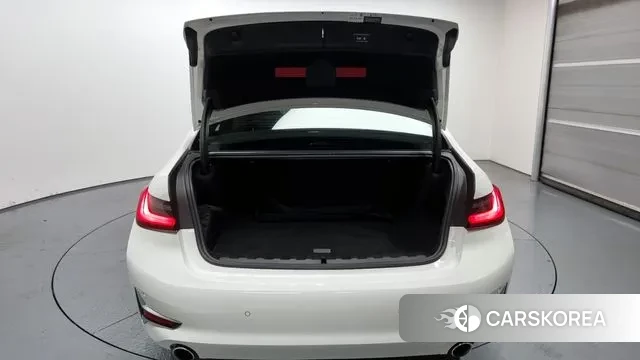 BMW 3 Series (G20) id 2885481 из Кореи 11