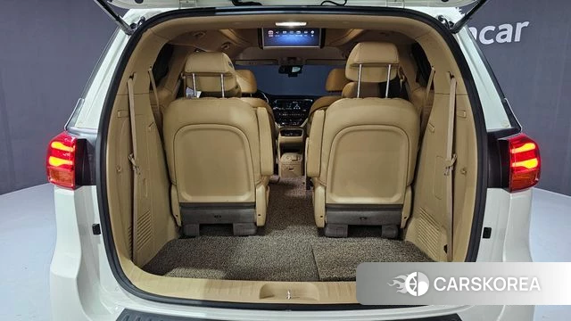 Kia The New Carnival id 4658112 из Кореи 11