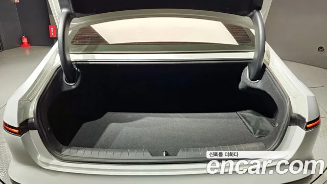 Hyundai Grandeur (GN7) id 2502313 из Кореи 11