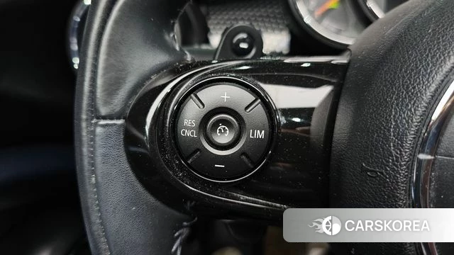 Mini Cooper S Convertible id 4284367 из Кореи 11