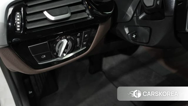 BMW 5 Series (G30) id 4880251 из Кореи 11