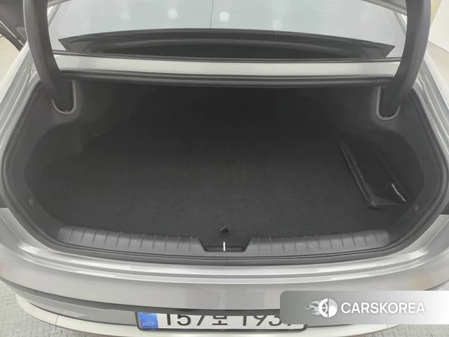 Hyundai Grandeur (GN7) id 4941131 из Кореи 11