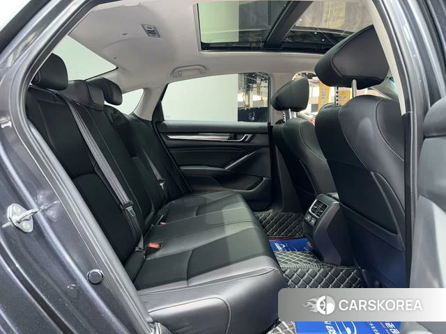 Honda Accord id 4290003 из Китая 11