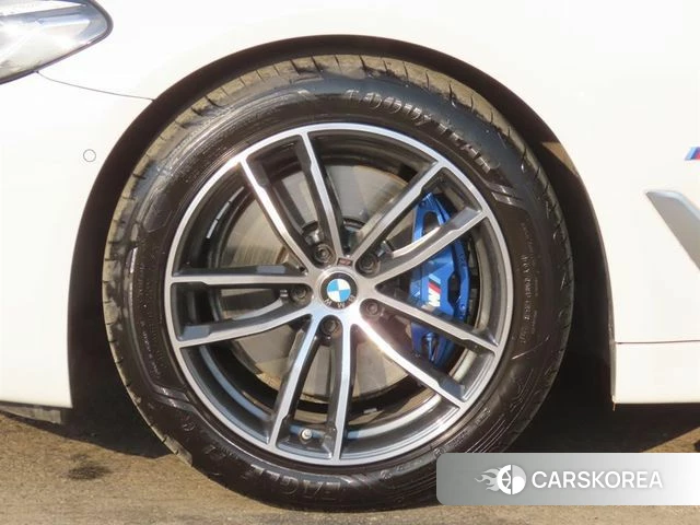 BMW 5 Series (G30) id 4488566 из Кореи 11