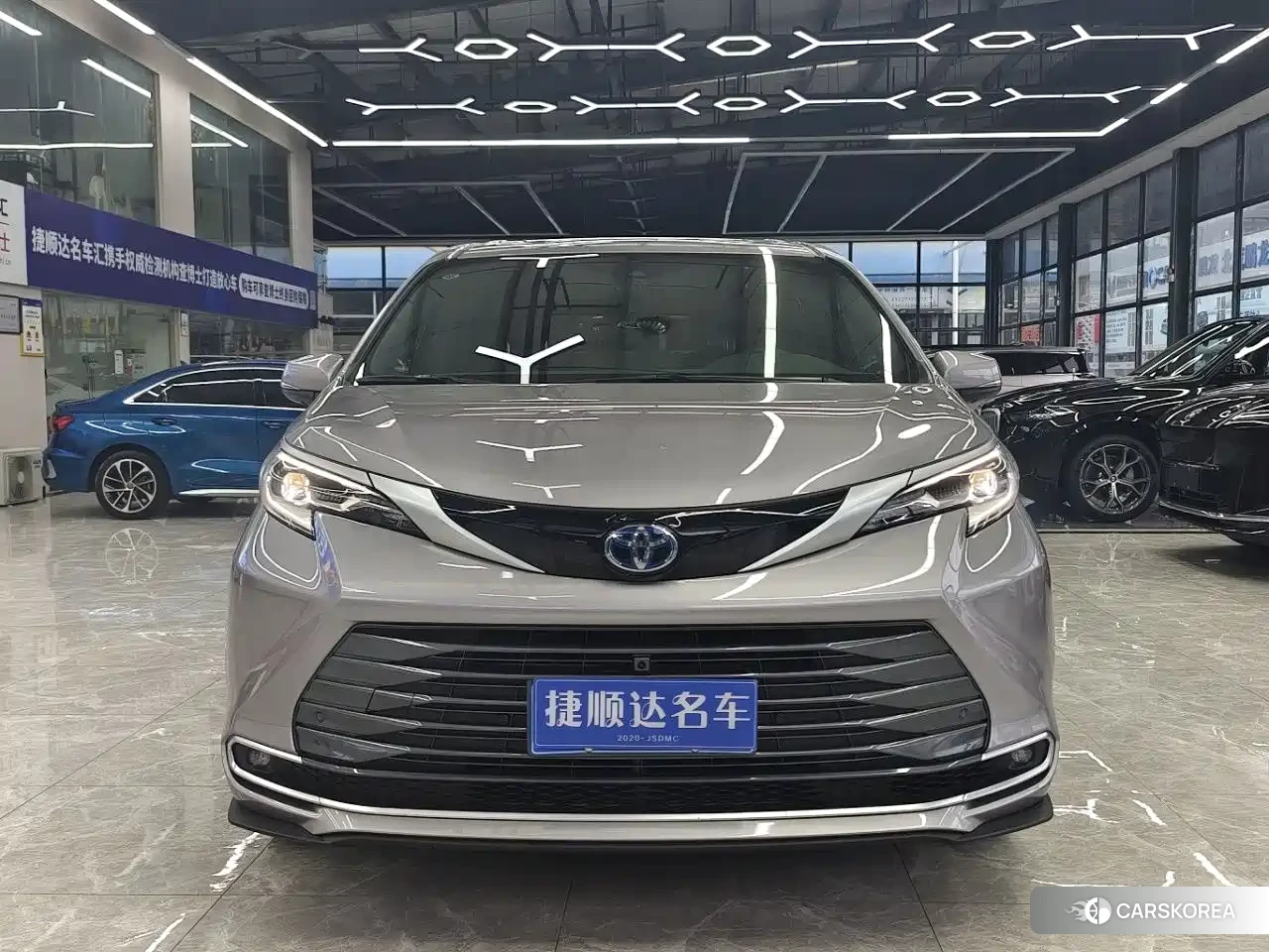 Toyota Sienna id 4601842 из Китая 11