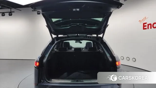 Land Rover Range Rover Velar id 3408231 из Кореи 11