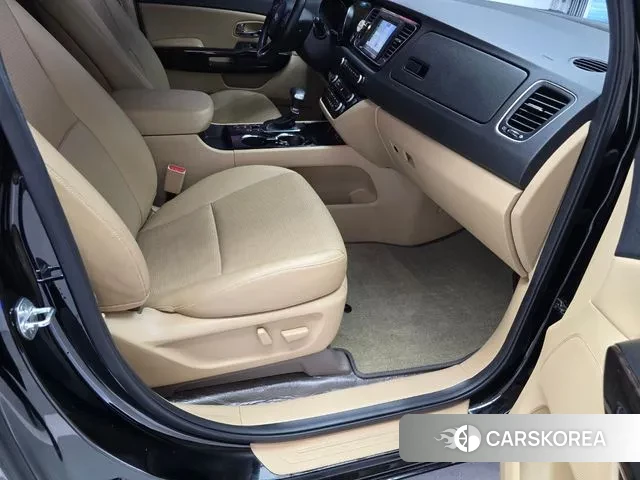 Kia The New Carnival id 3469713 из Кореи 11