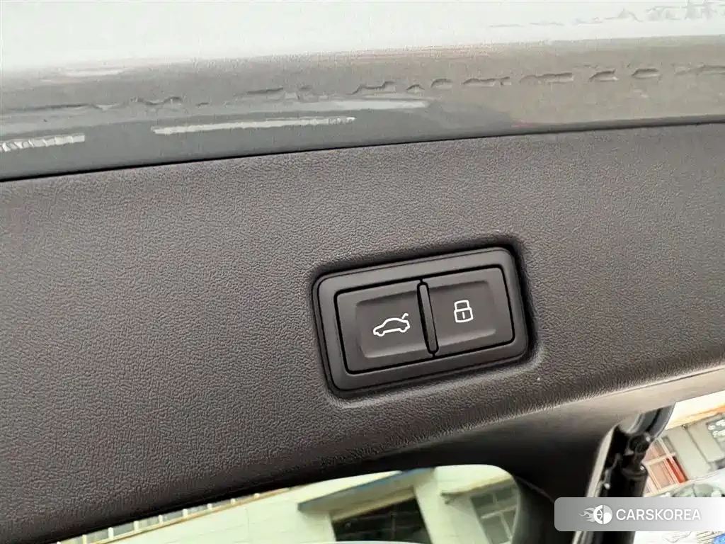 Audi Q5L id 4600398 из Китая 11
