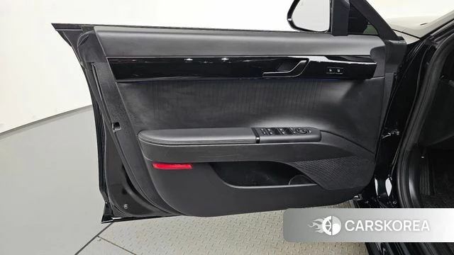 Hyundai Grandeur Hybrid (GN7) id 4941726 из Кореи 11