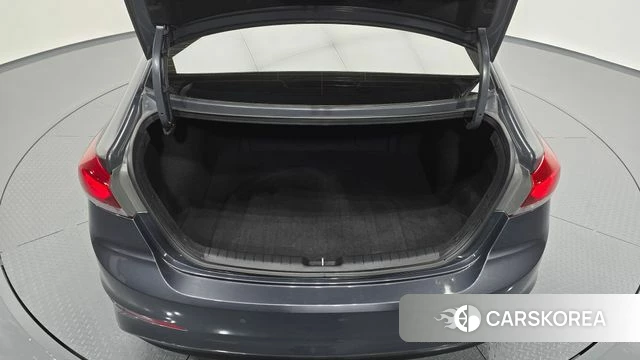 Hyundai Avante AD id 4447978 из Кореи 11