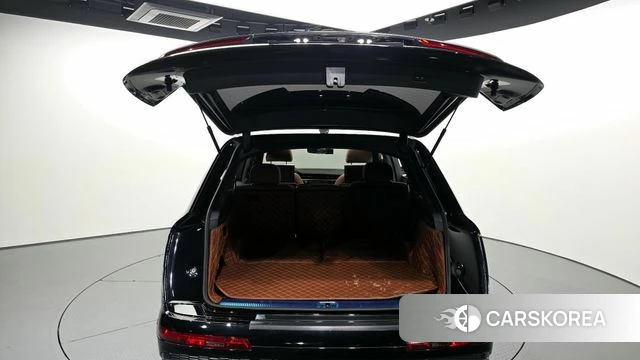 Audi Q7 (4M) id 3885167 из Кореи 11