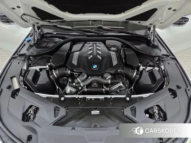 BMW 8 Series (G15) id 3763472 из Кореи 11