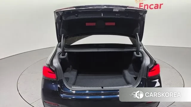 BMW 5 Series (G30) id 3530299 из Кореи 11