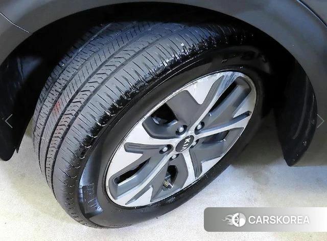 Kia Niro EV id 4772647 из Кореи 11