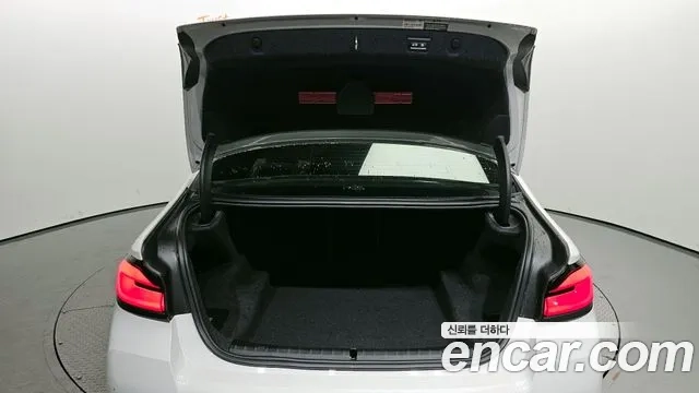 BMW 5 Series (G30) id 2935526 из Кореи 11