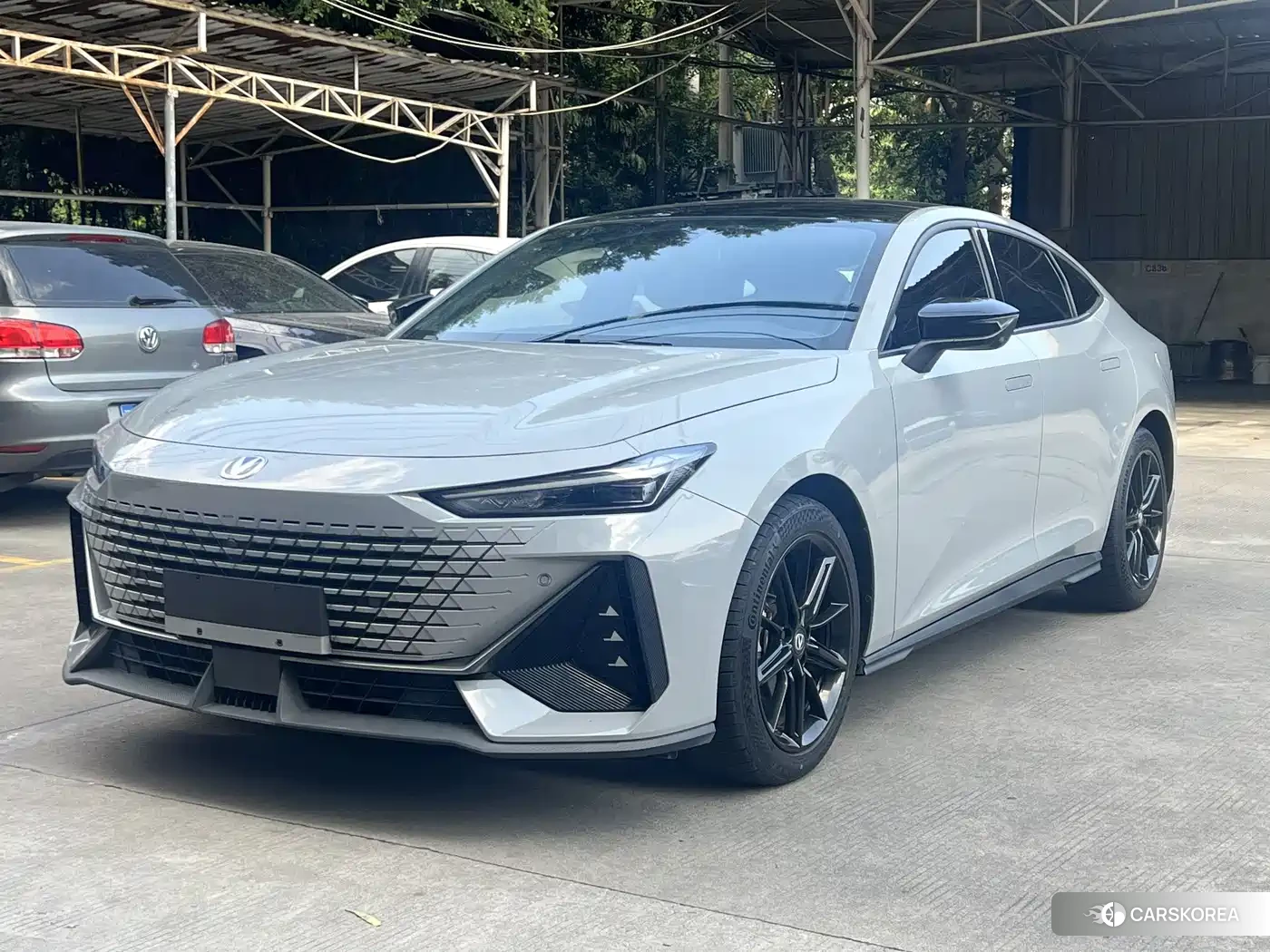 Chang'an Changan UNI-V id 4539120 из Китая 11