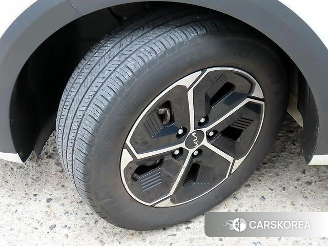 Kia Di Ol Nu Niro id 4506851 из Кореи 11