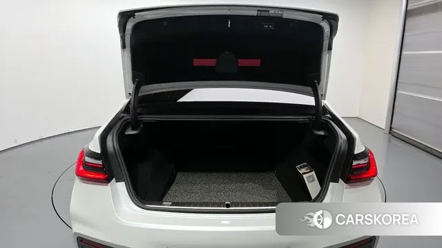 BMW 7 Series (G11) id 3058931 из Кореи 11