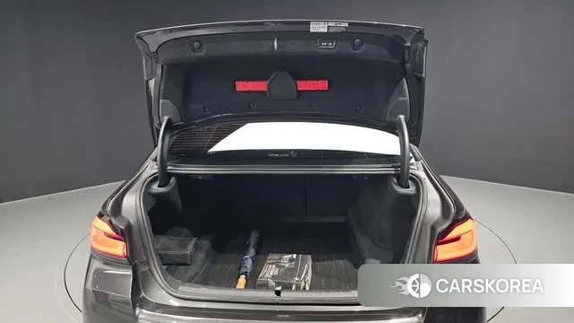 BMW 5 Series (G30) id 3394433 из Кореи 11