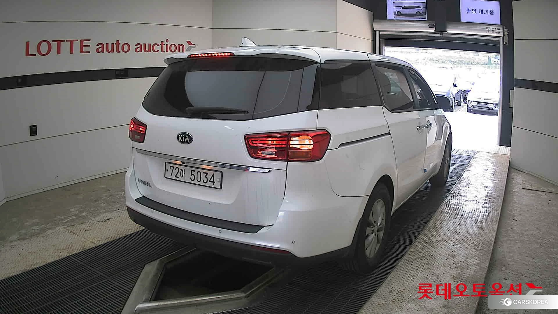 Kia Carnival id 4312611 из Кореи 11