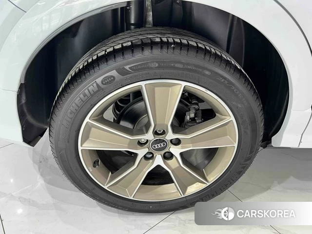 Audi Q2L id 4329037 из Китая 11
