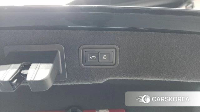 Audi A8 (D5) id 4279572 из Кореи 11