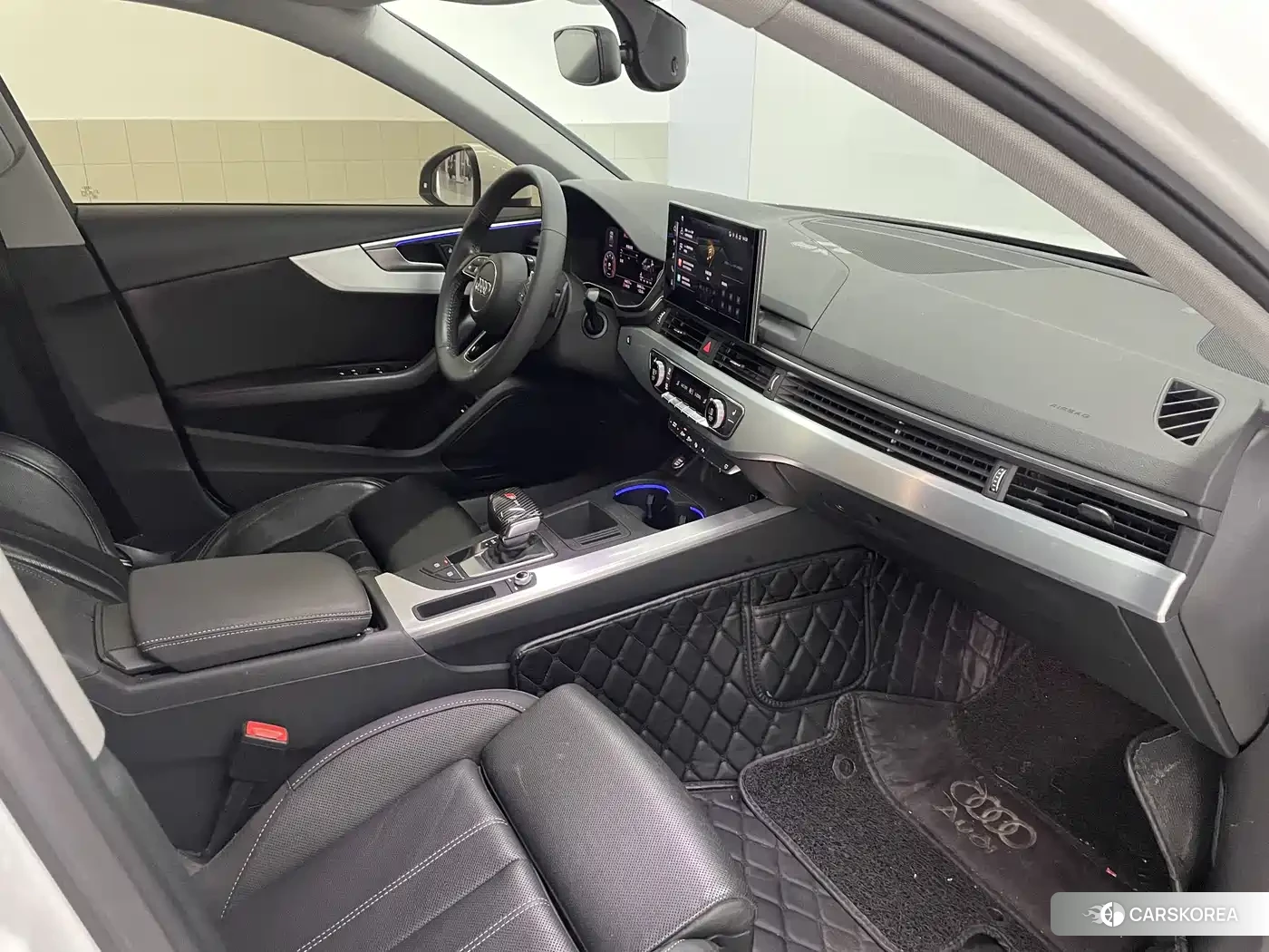 Audi A4L id 4545881 из Китая 11