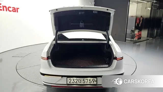 Hyundai Grandeur (GN7) id 3751807 из Кореи 11