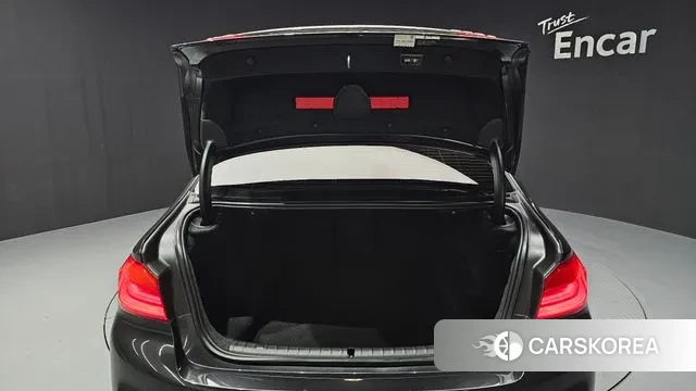 BMW 5 Series (G30) id 3060848 из Кореи 11