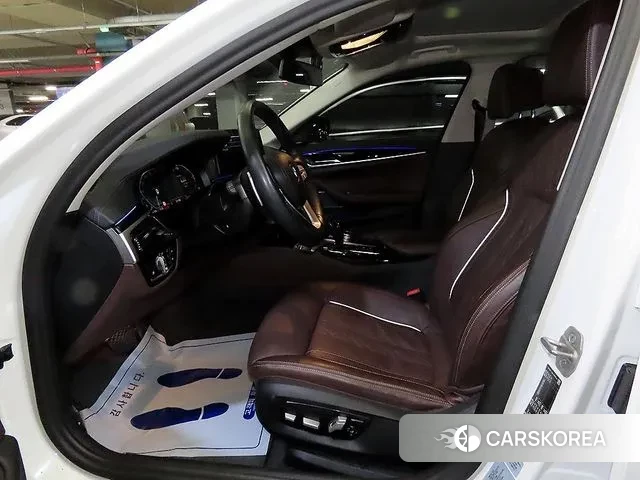 BMW 5 Series (G30) id 3367354 из Кореи 11