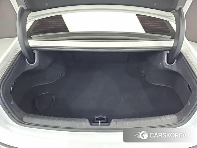 Hyundai Grandeur (GN7) id 3818192 из Кореи 11