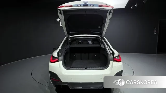 BMW i4 id 3052718 из Кореи 11