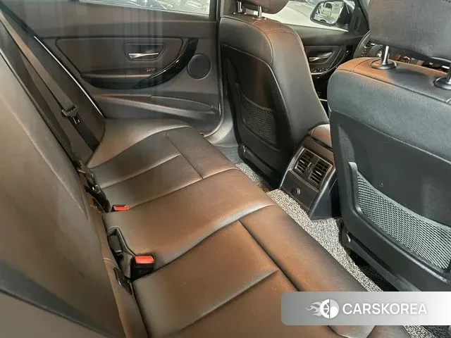 BMW 3 Series (F30) id 3319823 из Кореи 11