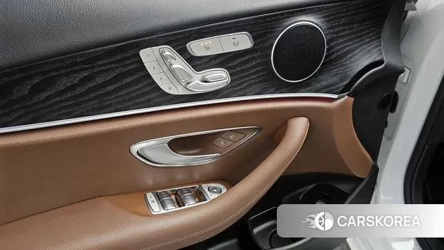Mercedes-Benz E-Class W213 id 3672175 из Кореи 11