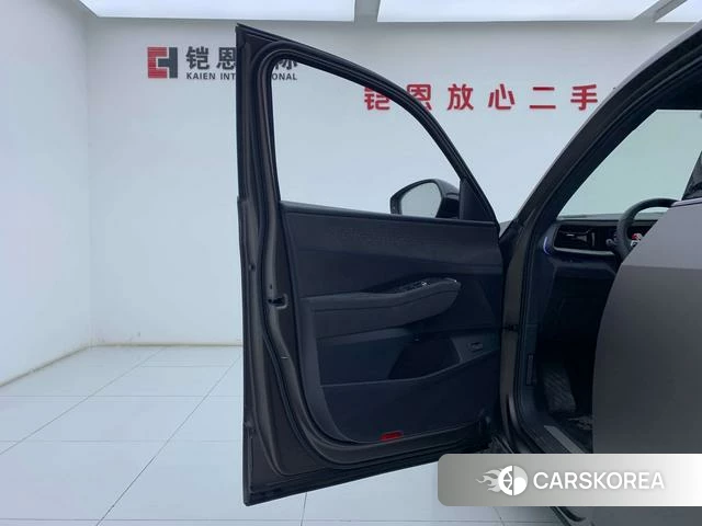 Volkswagen Tourang id 4313392 из Китая 11
