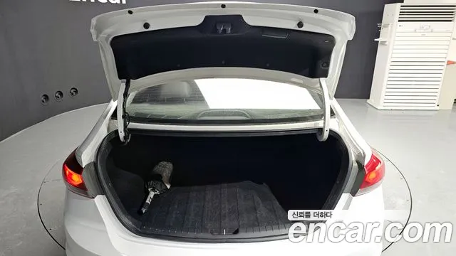 Hyundai Avante AD id 2423053 из Кореи 11