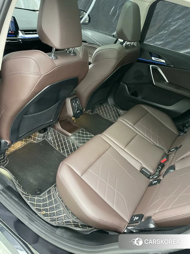 BMW X1 id 4298402 из Китая 11