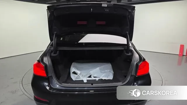 BMW 5 Series (G30) id 3434265 из Кореи 11