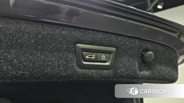 BMW 5 Series (G30) id 3867265 из Кореи 11